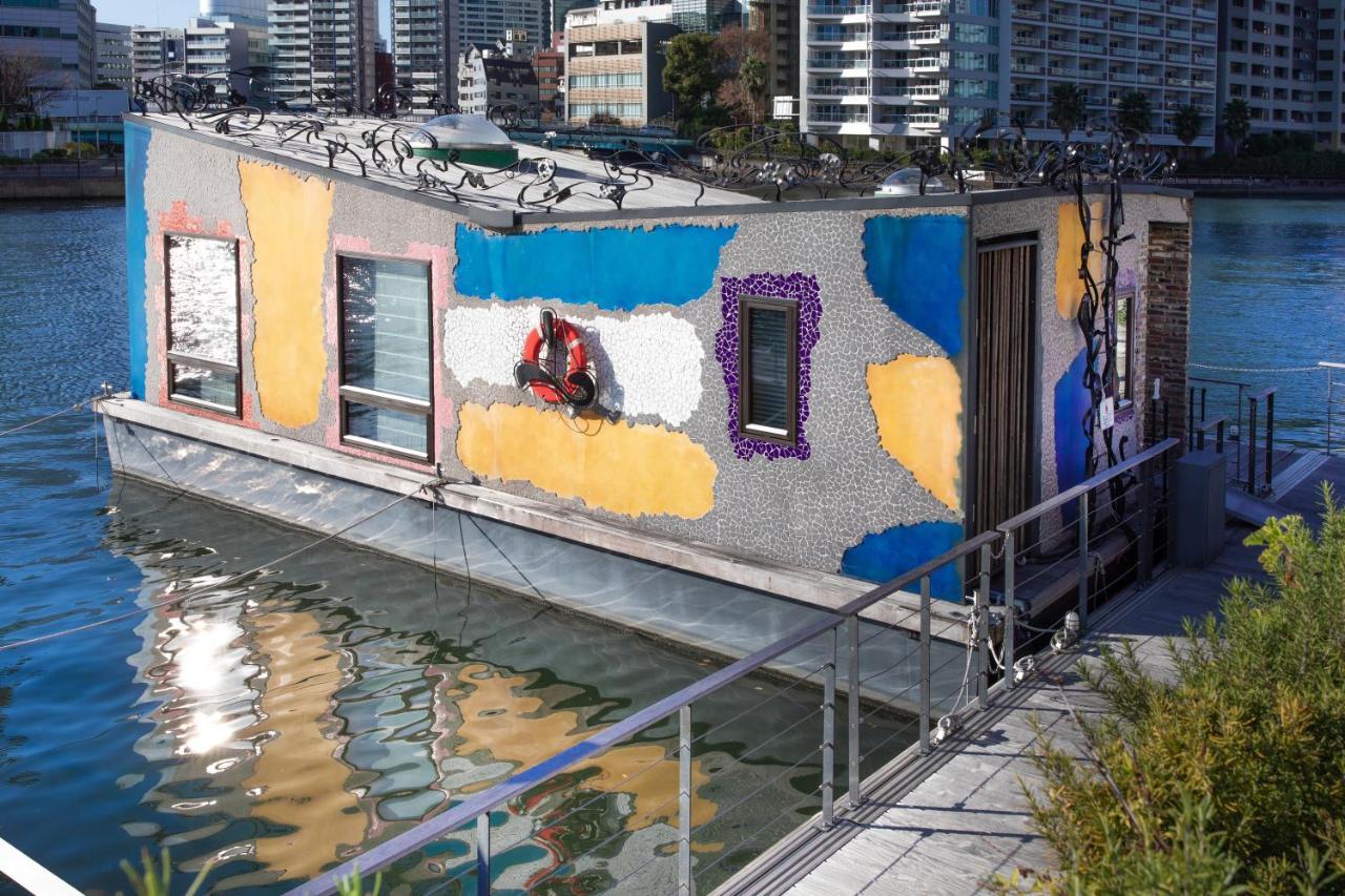 Petals Hotel